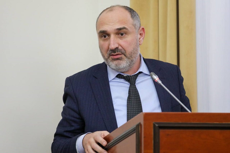 Абдулмуслим Абдулмуслимов провёл заседание штаба по обеспечению безопасности электроснабжения в республике