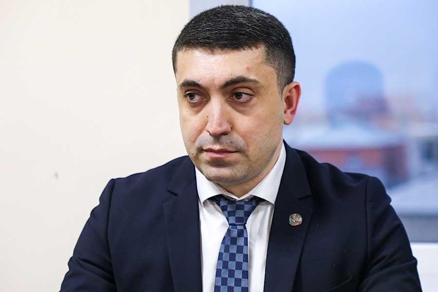 Абдулмуслим Абдулмуслимов поручил Минмолодежи Дагестана усилить работу с сельской молодежью