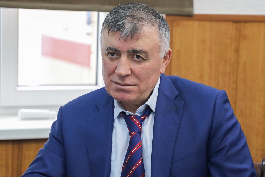 Абдулмуслим Абдулмуслимов поручил проработать вопрос создания  типового питомника для бездомных животных в Махачкале