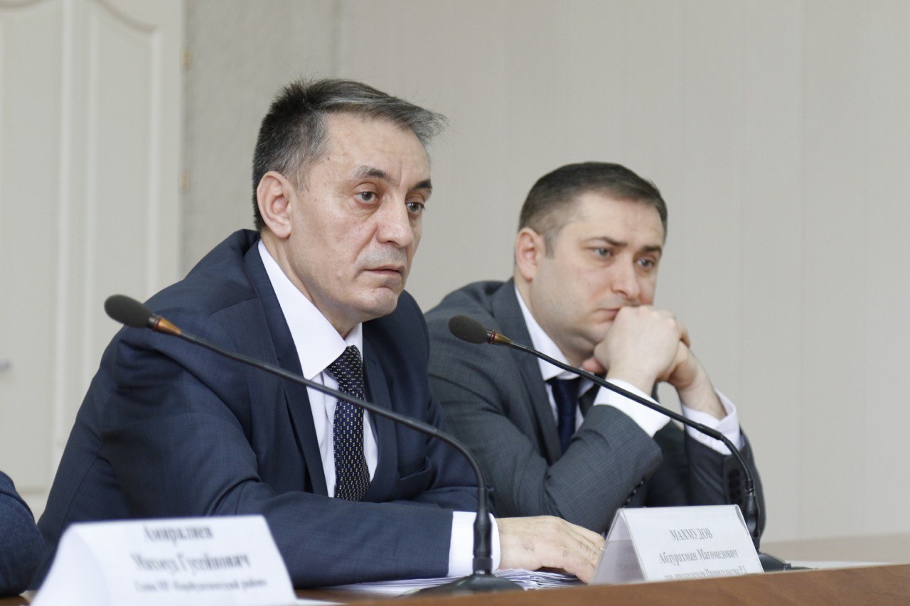 Абдурахман Махмудов проинспектировал работу ЦСОН Карабудахкентского района