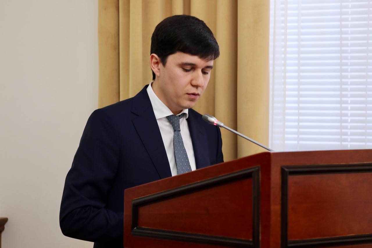 Абдулмуслим Абдулмуслимов провел заседание Оперативного штаба по экономике 