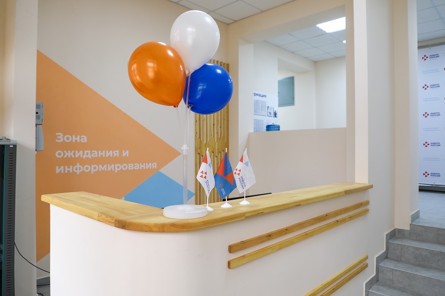 Абдулмуслим Абдулмуслимов открыл обновленный Центр занятости населения в Махачкале