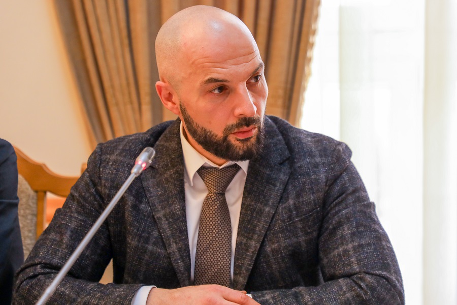 Механизмы погашения кредиторской задолженности медорганизаций обсудили в Правительстве РД
