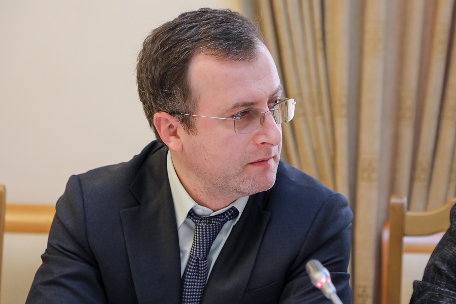 Механизмы погашения кредиторской задолженности медорганизаций обсудили в Правительстве РД