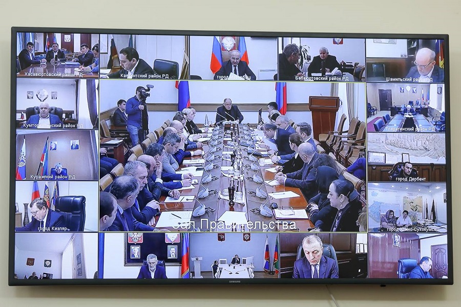 Абдулмуслим Абдулмуслимов поручил разработать госпрограмму развития родных языков Дагестана