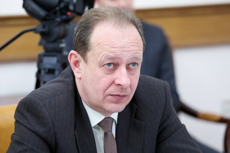 Абдулмуслим Абдулмуслимов поручил разработать госпрограмму развития родных языков Дагестана