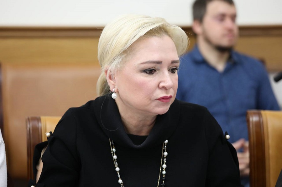Абдулмуслим Абдулмуслимов поручил разработать госпрограмму развития родных языков Дагестана