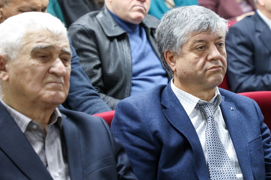 Председатель Правительства Дагестана презентовал собственную книгу