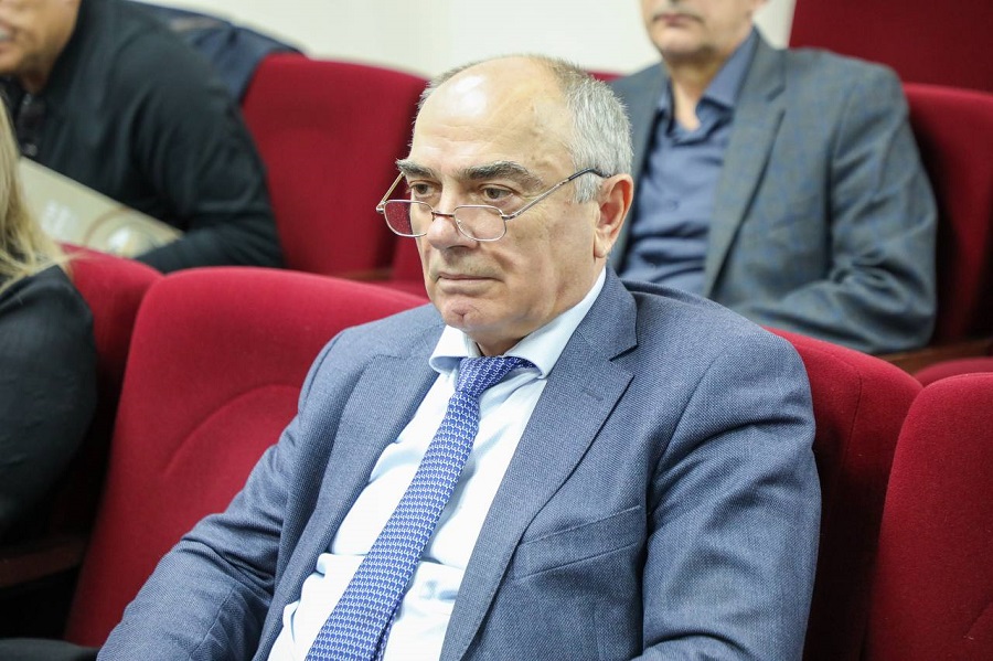 Председатель Правительства Дагестана презентовал собственную книгу
