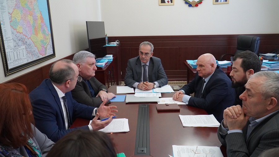 Четыре несанкционированные свалки рекультивируют в Дагестане