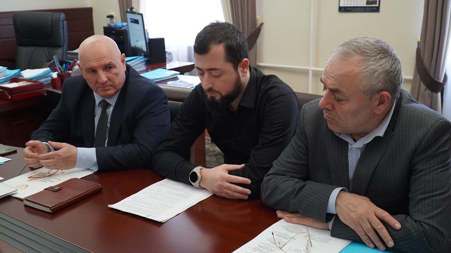 Четыре несанкционированные свалки рекультивируют в Дагестане
