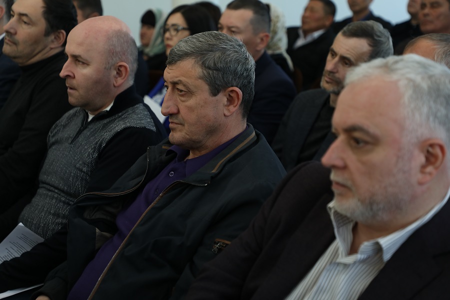 Социально-экономическое развитие Ногайского района обсудили под руководством Абдулмуслима Абдулмуслимова