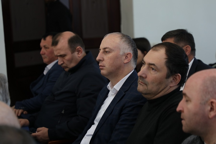 Социально-экономическое развитие Ногайского района обсудили под руководством Абдулмуслима Абдулмуслимова