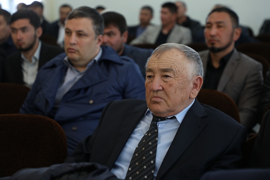 Социально-экономическое развитие Ногайского района обсудили под руководством Абдулмуслима Абдулмуслимова