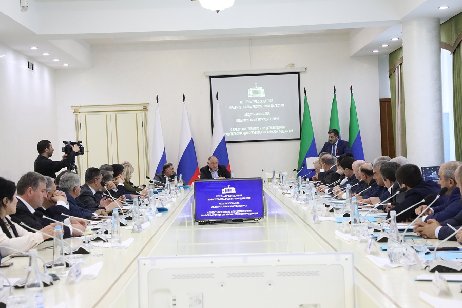 Представители Дагестана в субъектах РФ инициировали реализацию более 10 крупных инвестпроектов в республике