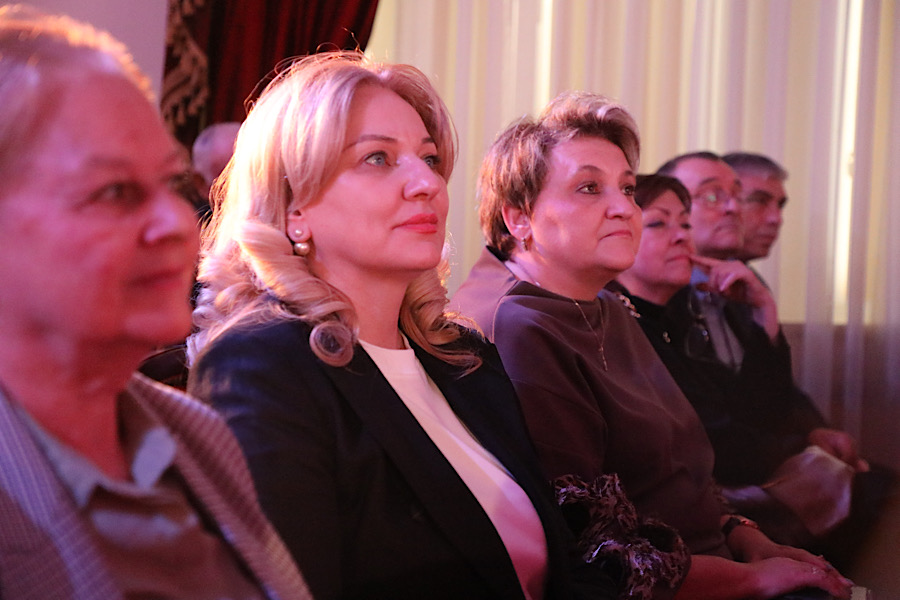 110 лет со дня рождения народного писателя Хизгила Авшалумова отметили в Махачкале