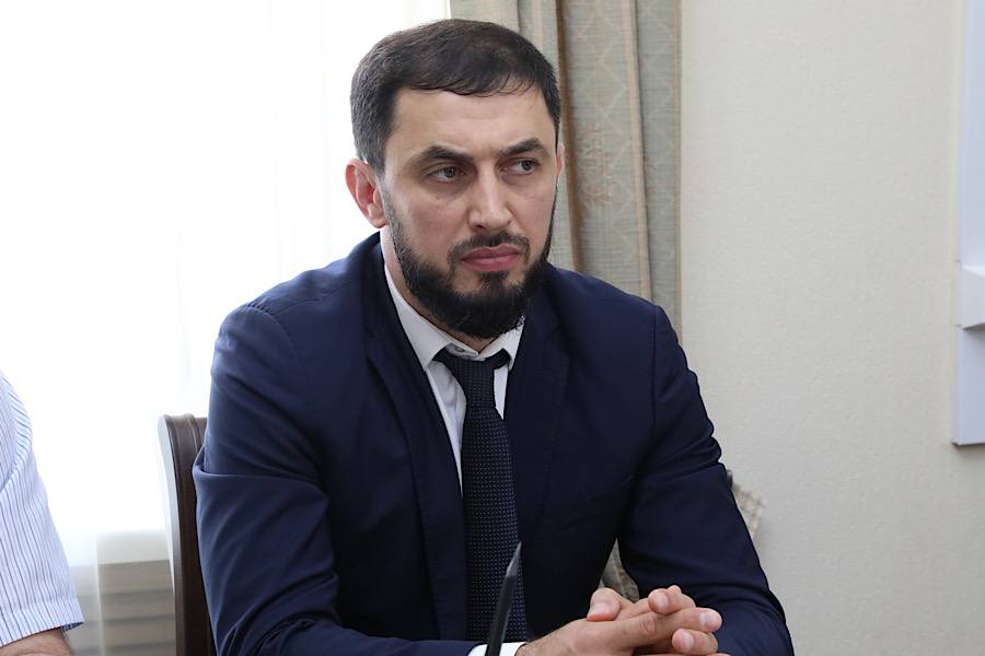 Абдулмуслим Абдулмуслимов провел личный прием граждан
