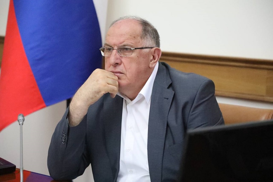 Заседание Правительственной комиссии по защите информации прошло под руководством Абдулмуслима Абдулмуслимова