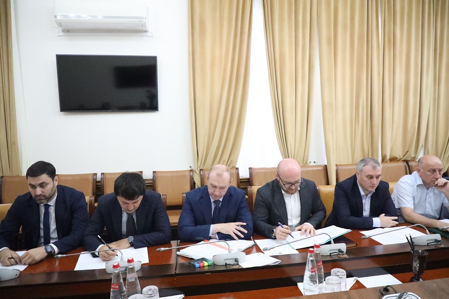 Заседание Правительственной комиссии по защите информации прошло под руководством Абдулмуслима Абдулмуслимова