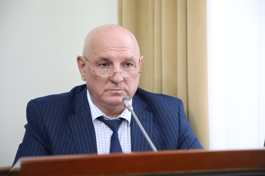 Ход строительства мусоросортировочных комплексов обсудили под руководством Абдулмуслима Абдулмуслимова