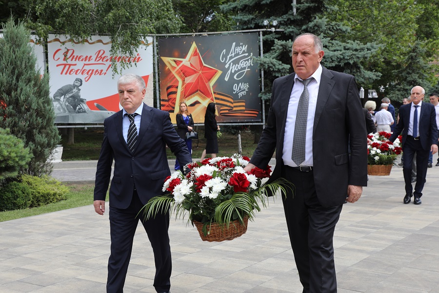 Абдулмуслим Абдулмуслимов почтил память дагестанцев-фронтовиков