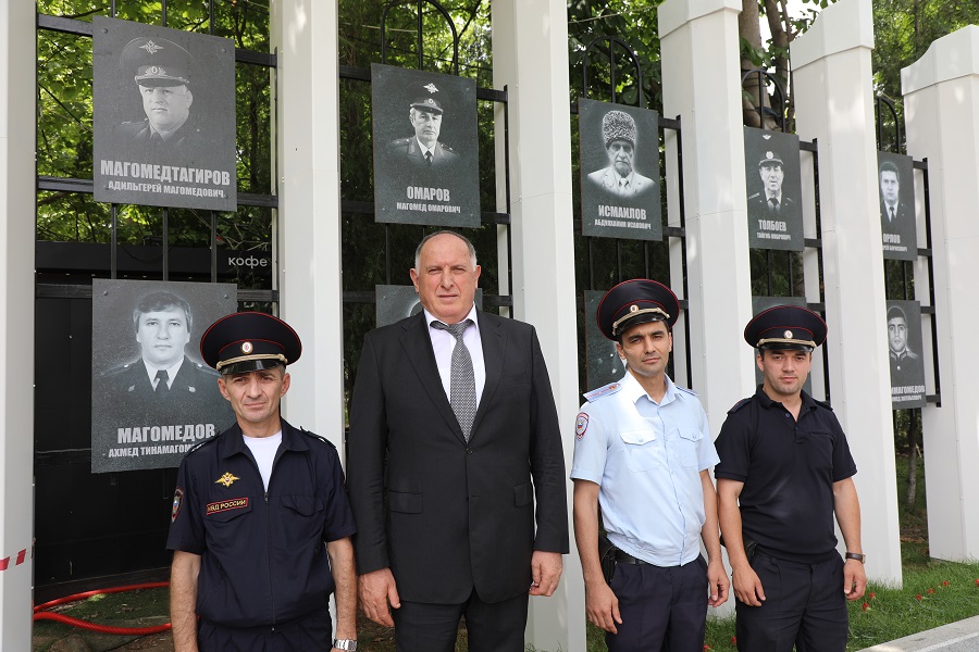 Абдулмуслим Абдулмуслимов почтил память дагестанцев-фронтовиков