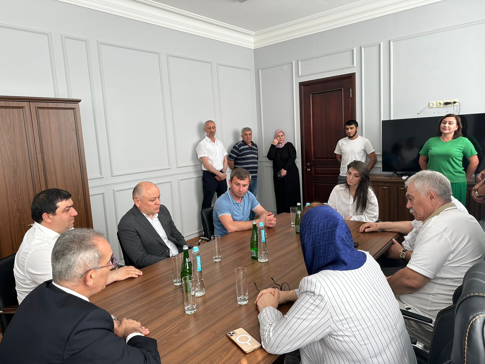 Нариман Абдулмуталибов представил коллективу Комитета по рыбному хозяйству Дагестана нового руководителя
