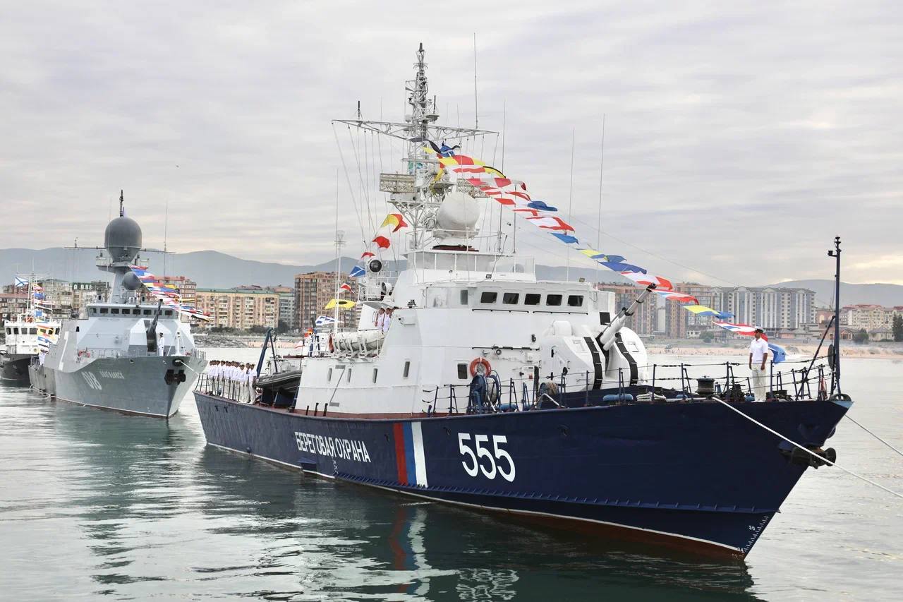 В Дагестане масштабно отпраздновали День Военно-морского флота России