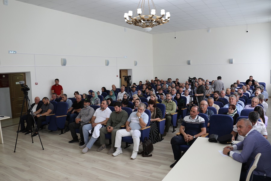 Вопросы развития Гунибского района обсудили под руководством Абдулмуслима Абдулмуслимова