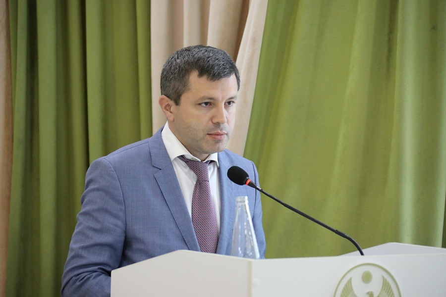 Более 50 руководителей крупного бизнеса приняли участие во встрече-семинаре об инструментах поддержки отрасли в Дагестане