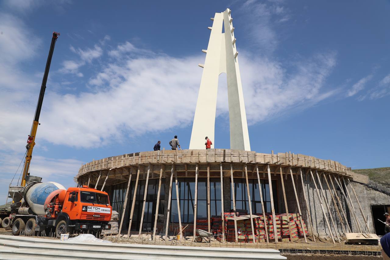 На Родине Расула Гамзатова реконструируют мемориальный комплекс памяти поэта