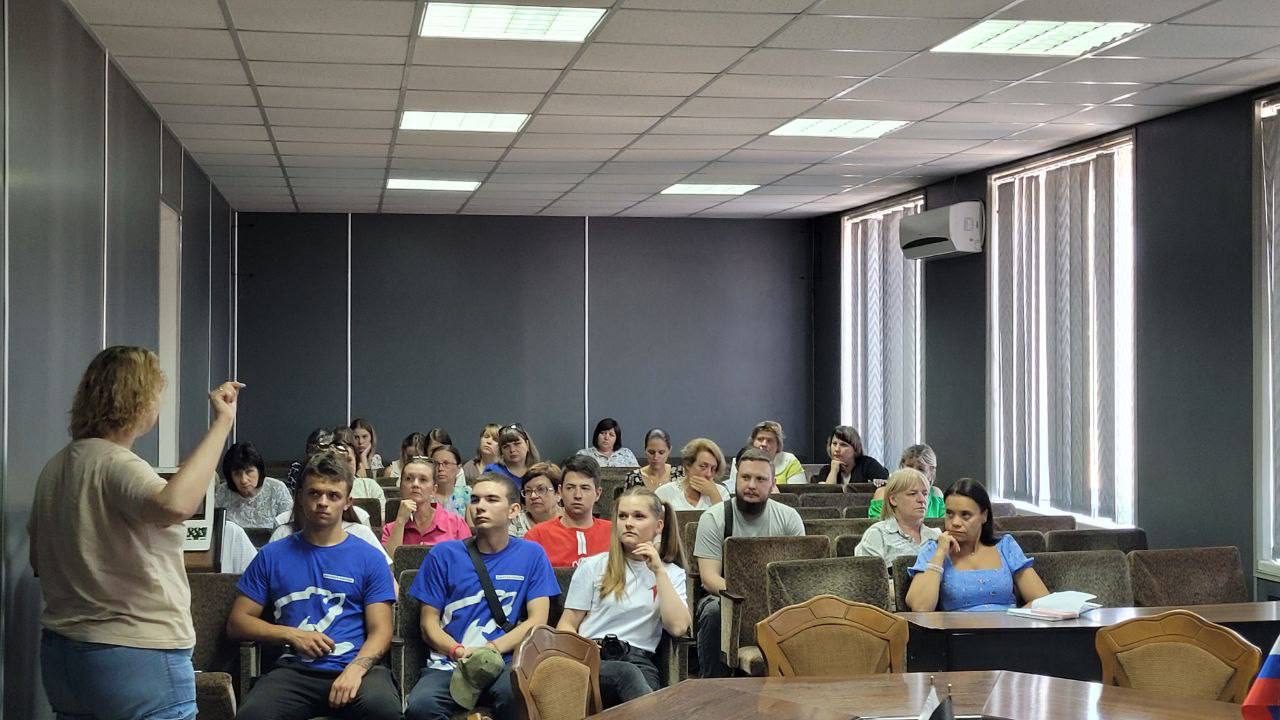 Представительство Дагестана в Санкт-Петербурге с рабочим визитом посетило Донецкую Народную Республику