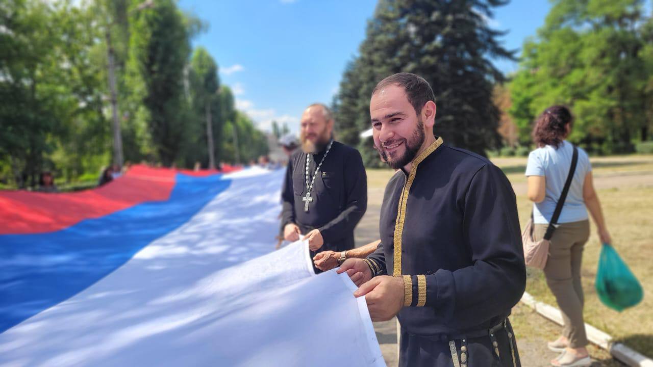 Представительство Дагестана в Санкт-Петербурге с рабочим визитом посетило Донецкую Народную Республику