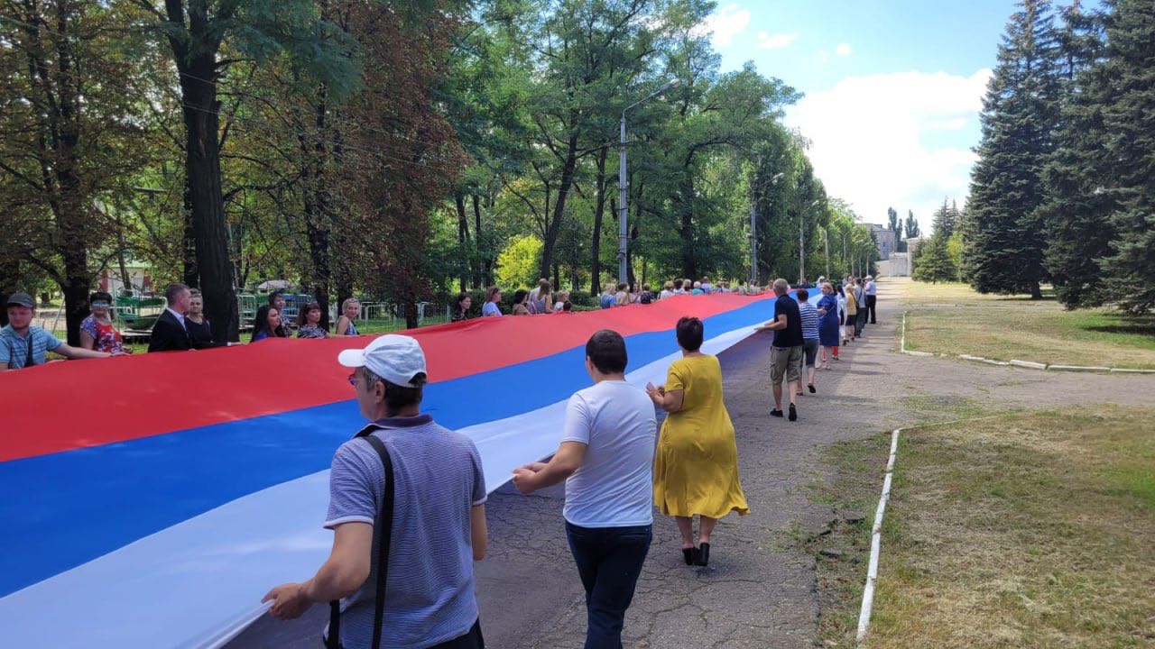 Представительство Дагестана в Санкт-Петербурге с рабочим визитом посетило Донецкую Народную Республику
