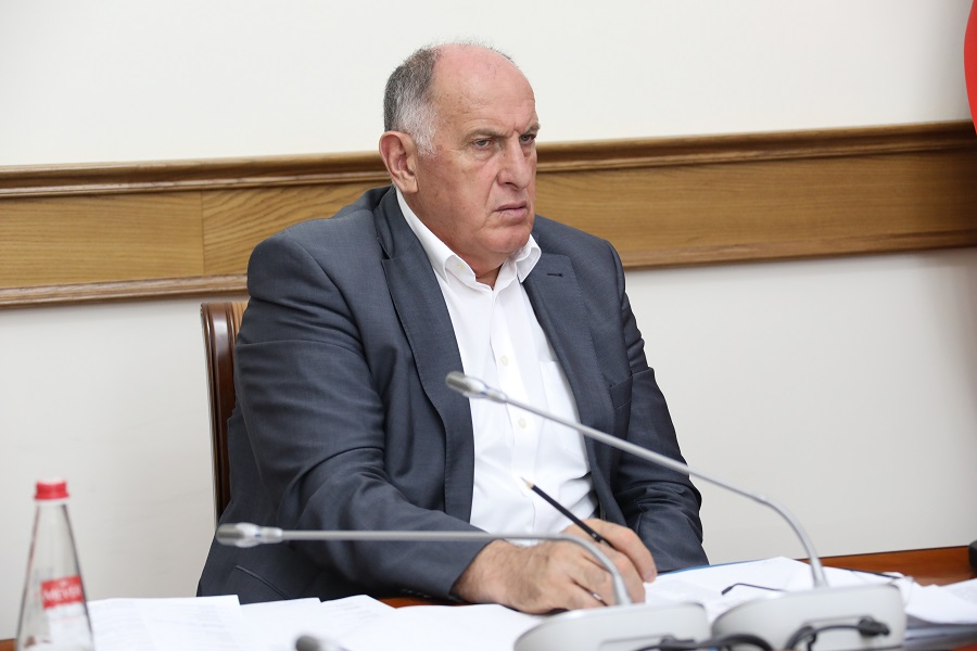 Ход исполнения поручений Послания Главы РД обсудили под руководством Абдулмуслима Абдулмуслимова
