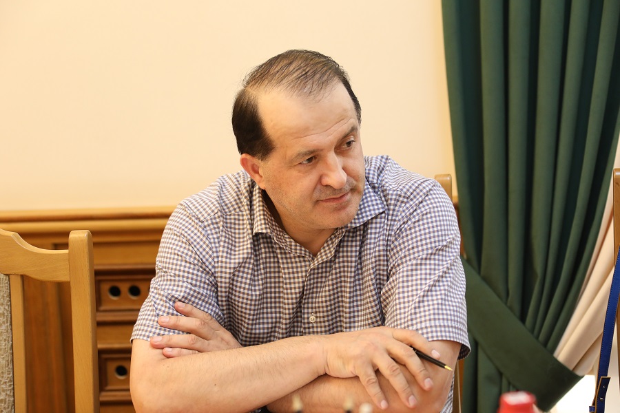 Причины роста цен на авиаперевозки обсудили на совещании в Правительстве Дагестана