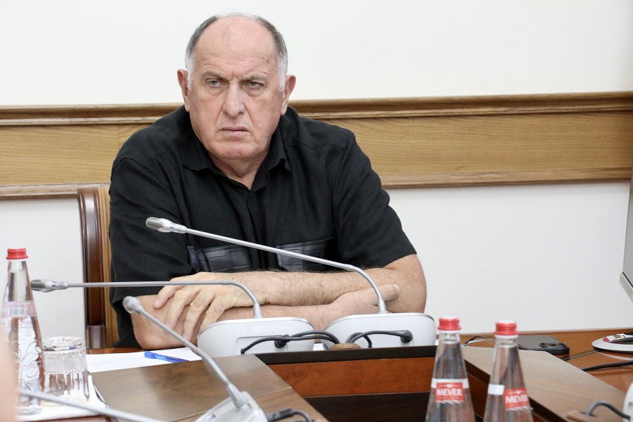 В Правительстве Дагестана проанализировали финансовые проблемы РКБ