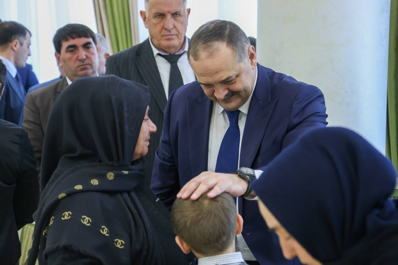 Поздравление Главе Дагестана Сергею Меликову с Днем рождения