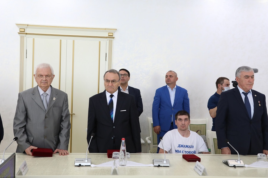 40 выдающихся дагестанцев получили госнаграды в День единства народов Дагестана