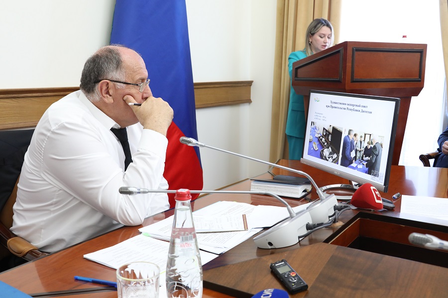 По инициативе Абдулмуслимова в Дагестане законодательно утвердят меры поддержки мастеров отрасли народных промыслов