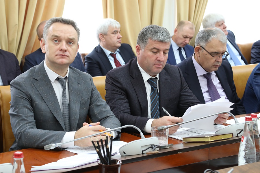 Власти Дагестана и благотворительные фонды продолжают оказывать помощь пострадавшим в результате взрыва в Кумторкалинском районе