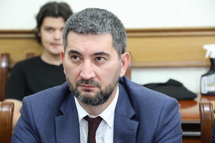 Власти Дагестана и благотворительные фонды продолжают оказывать помощь пострадавшим в результате взрыва в Кумторкалинском районе