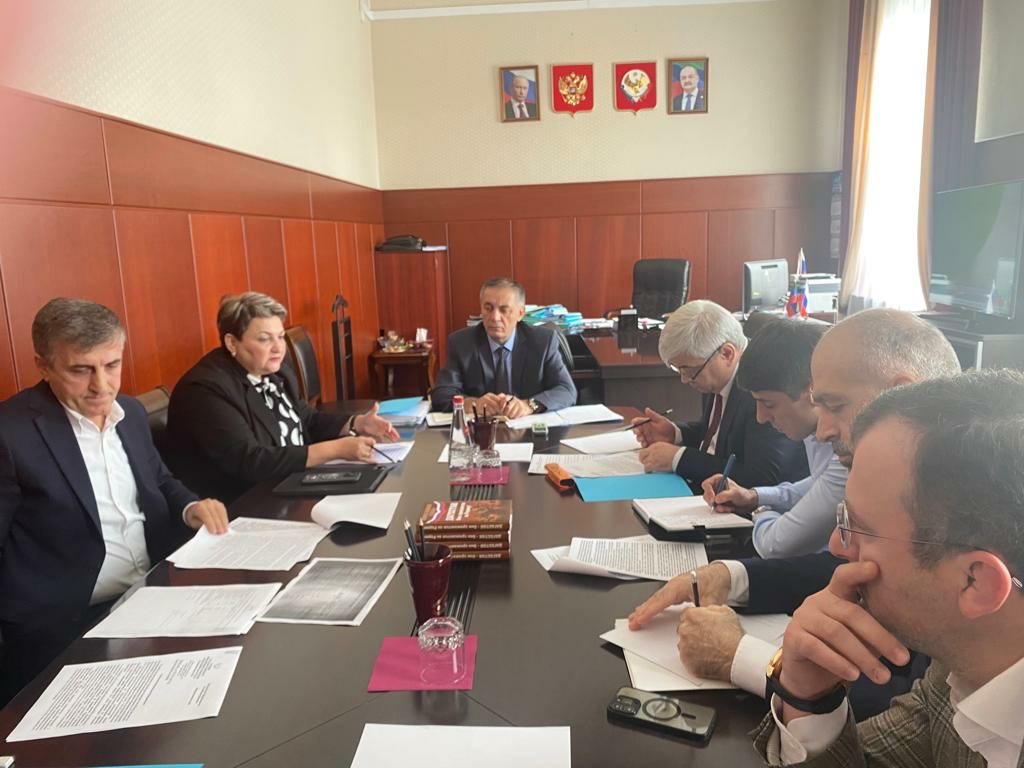 В Правительстве Дагестана проанализировали причины образования кредиторской задолженности в Избербашской ЦГБ