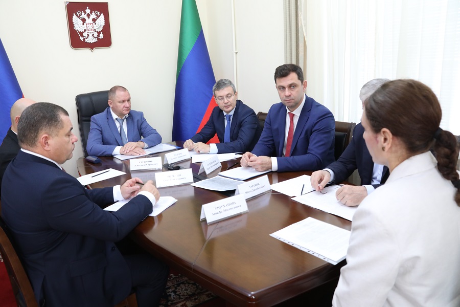 Андрей Шабалин провел прием граждан в Махачкале