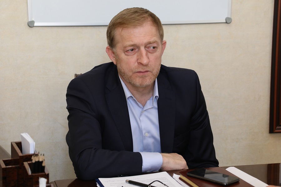 Манвел Мажонц доложил Евгению Грабчаку о ходе работ по повышению надежности электроснабжения в Дагестане