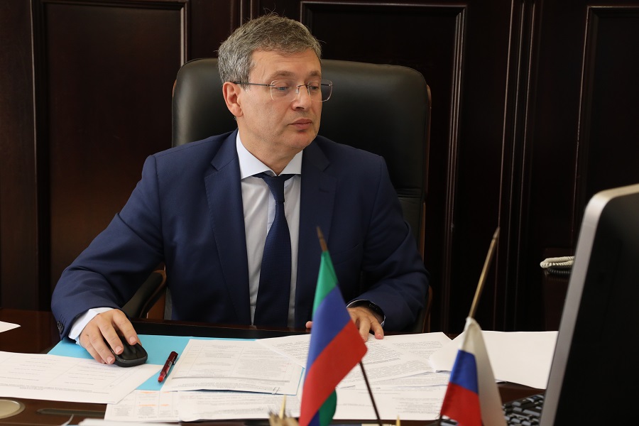 Манвел Мажонц доложил Евгению Грабчаку о ходе работ по повышению надежности электроснабжения в Дагестане