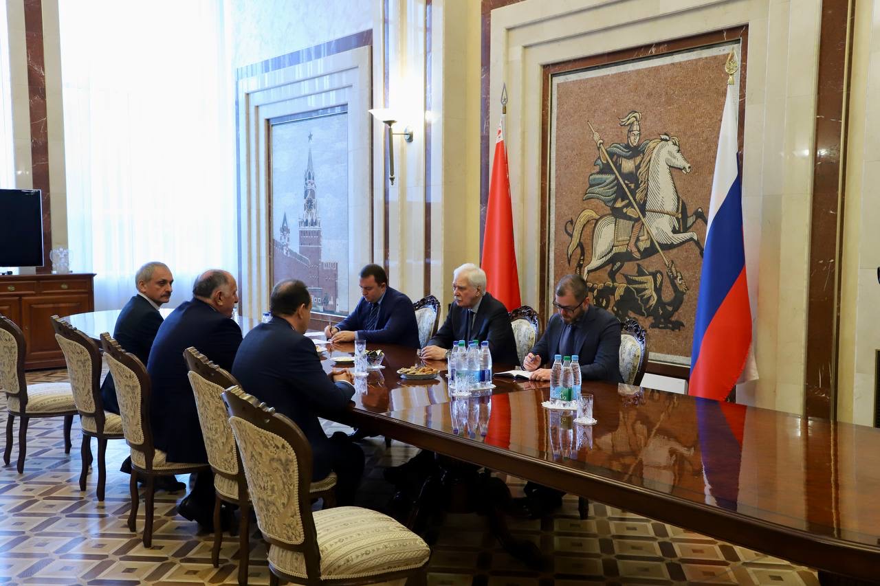 Абдулмуслим Абдулмуслимов встретился с послом РФ в Беларуси Борисом Грызловым
