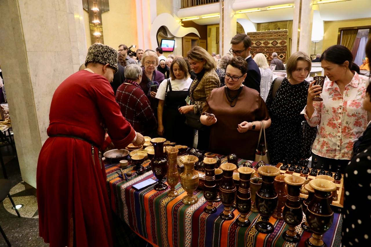 Концерт памяти Расула Гамзатова в Минске посетили более 700 человек