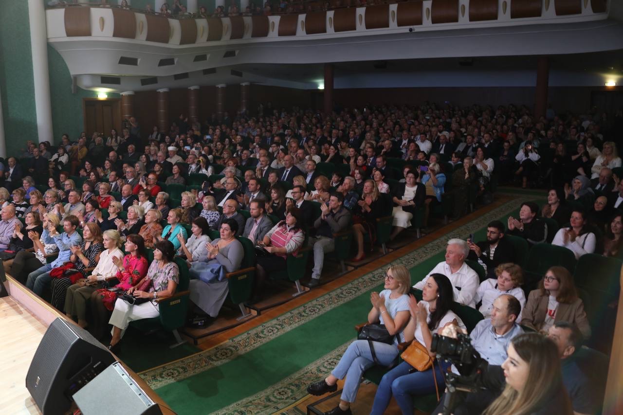 Концерт памяти Расула Гамзатова в Минске посетили более 700 человек