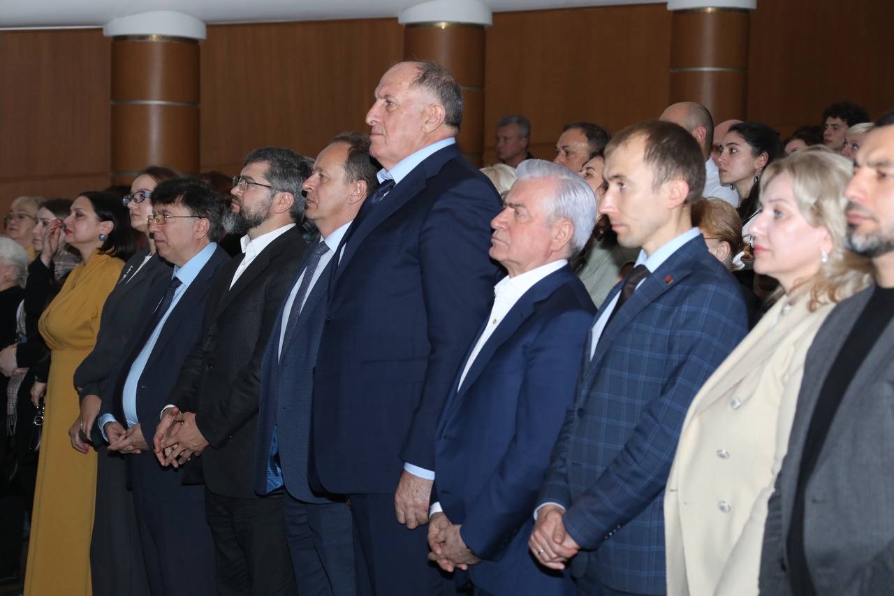 Концерт памяти Расула Гамзатова в Минске посетили более 700 человек